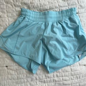 Size 4. Lulu hotty hot! 4 inch!